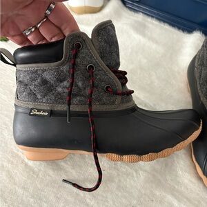 Skechers Black and Gray Boots with Red Accents Size 7